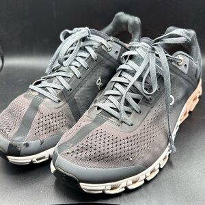 On Cloud Black Tennis Shoes